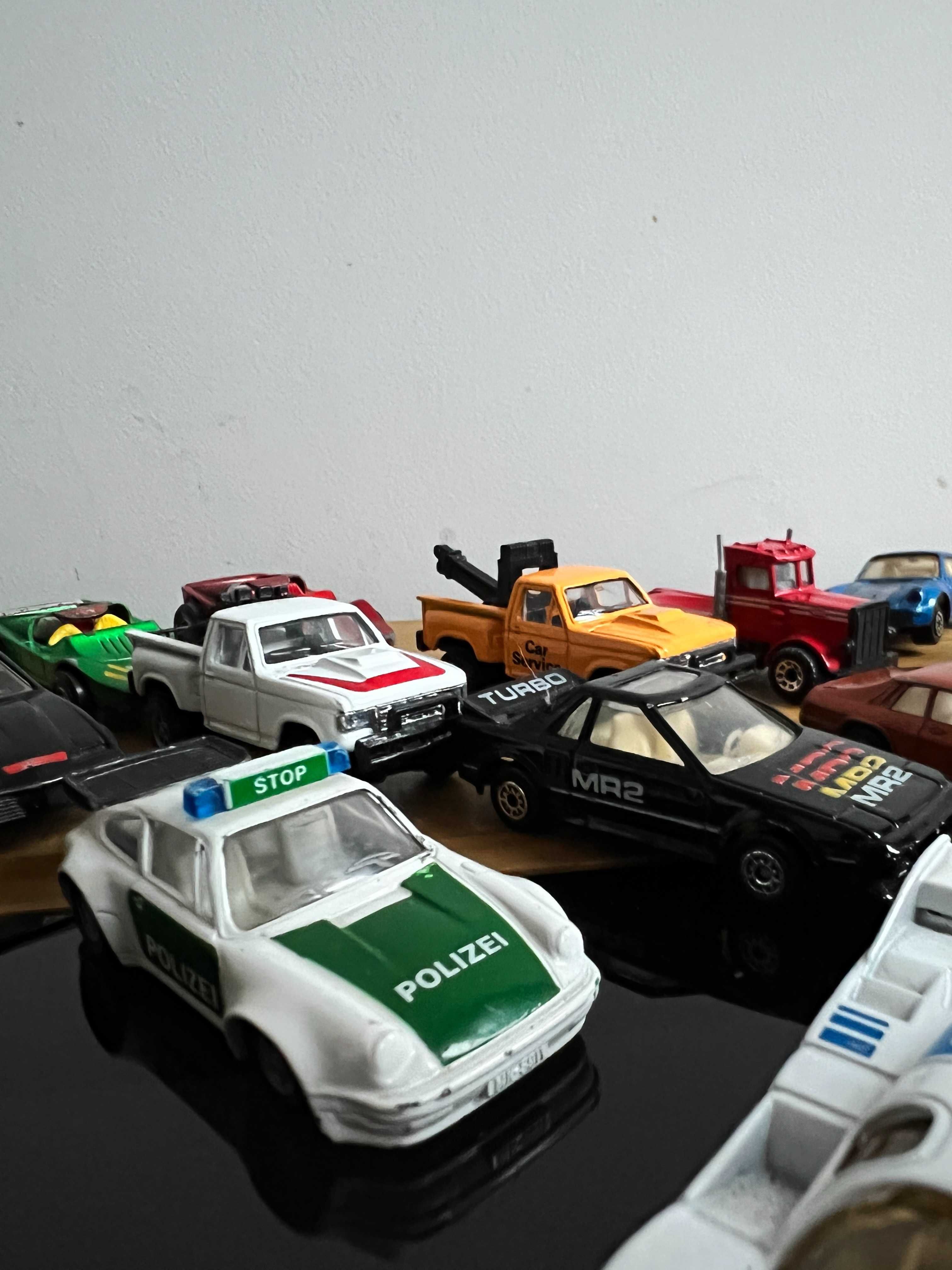 Kolekcja 26 szt Hot Wheels / Matchbox / SIKU / Maisto - Vintage Retro