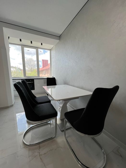 Центр 1.5 кімнатна квартира в оренду