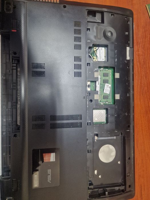 Uszkodzony laptop Asus X75VB intel i5, 8gb ram, GF740 - braki