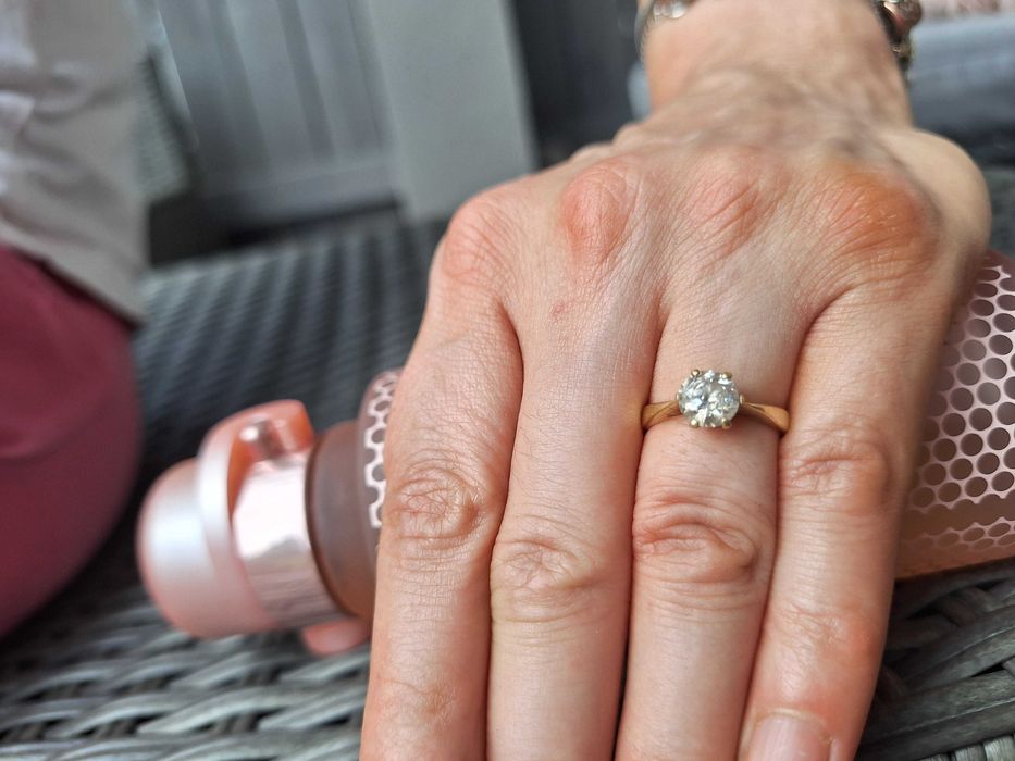 Pierścionek złoty z Diamentem 1,05ct barwa E - bezbarwny unikat