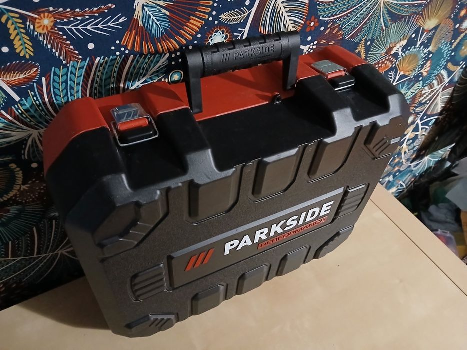 Walizka skrzynka Parkside Performance na narzędzia wielofunkcyjne