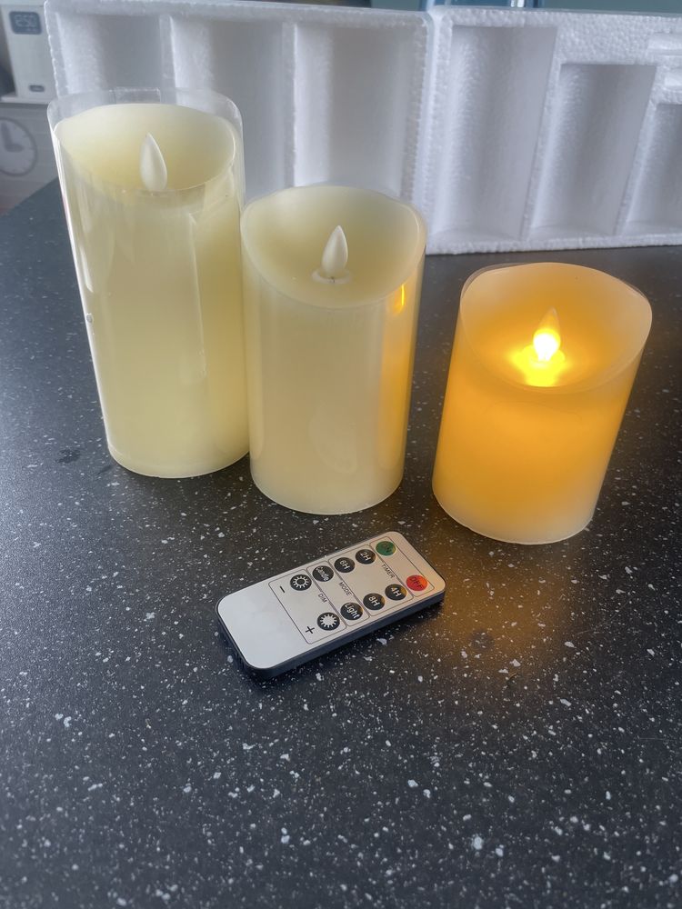 Swiece led z ruszjacym sie plomieniem na pilota