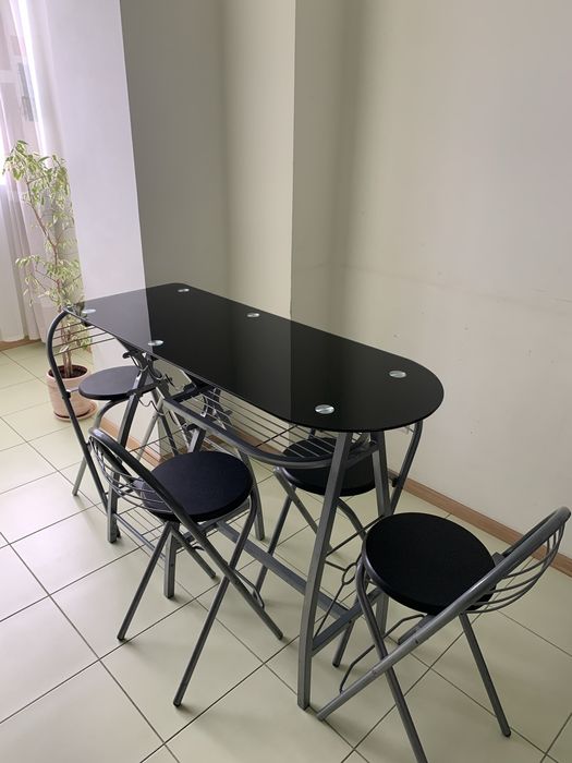 Стіл, столик барний, кухонний, письмовий, скляний