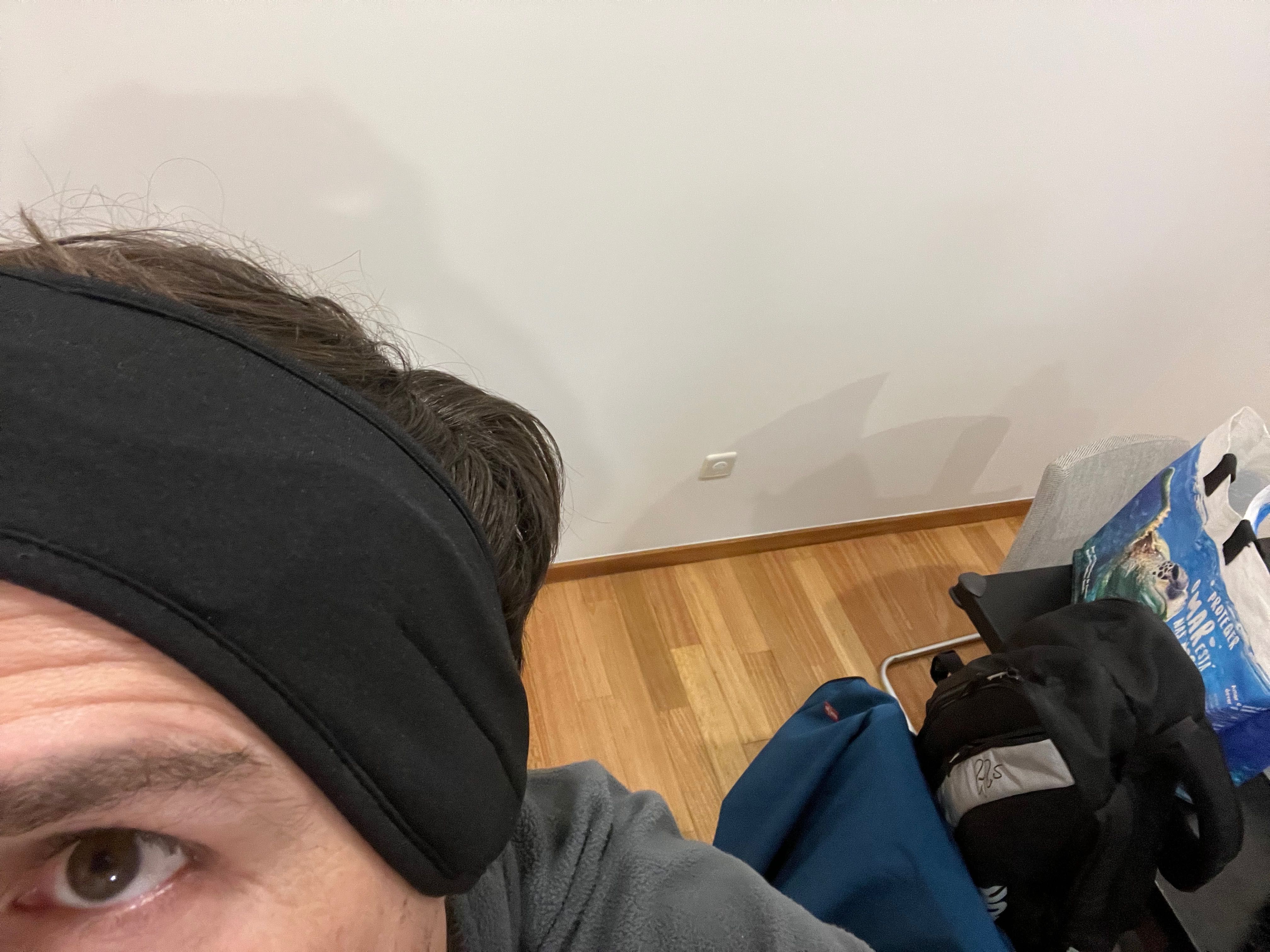 Fita de cabelo com colunas incluídas