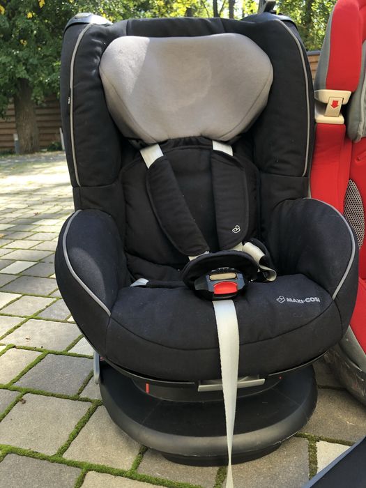 Продам дитячі автомобільні крісла і бустер