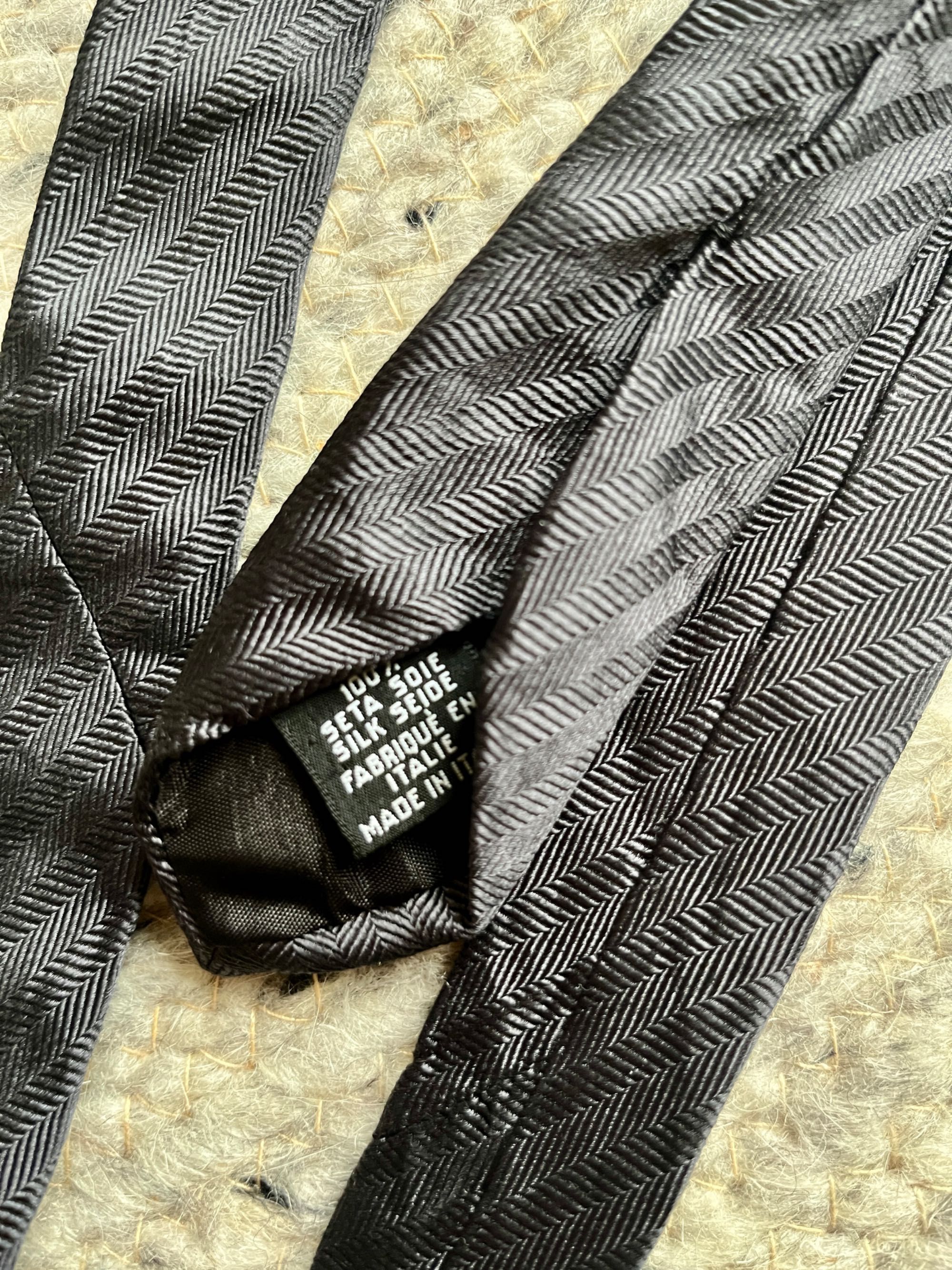 HUGO BOSS krawat jedwabny