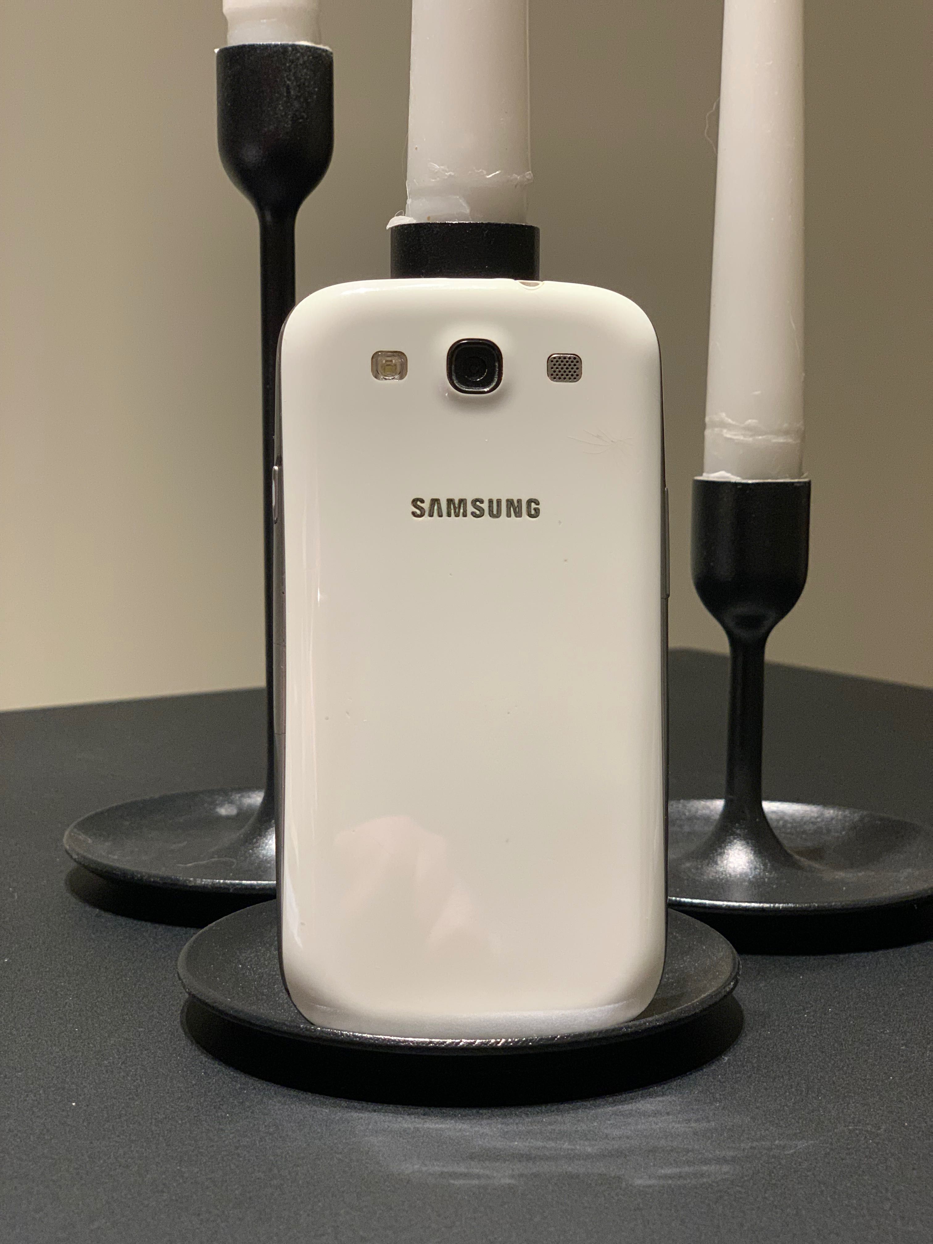 Samsung Galaxy S3 biały czarny granat