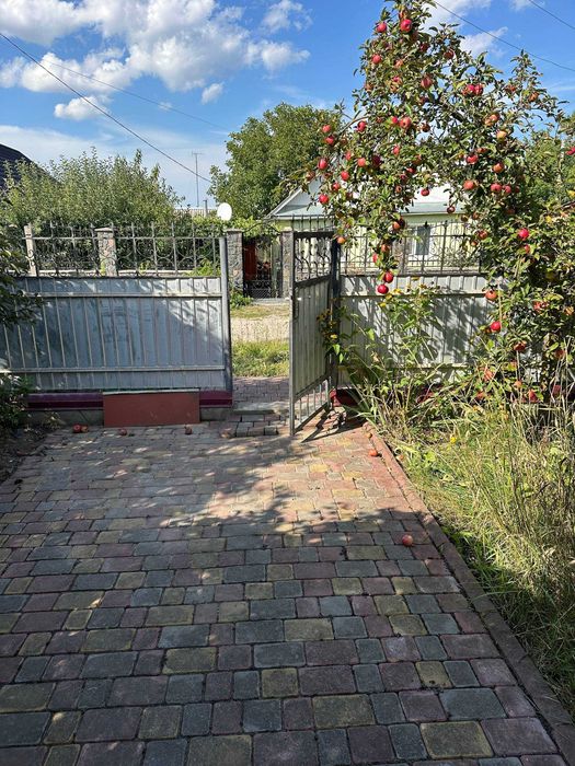 Продам  будинок в Деражні