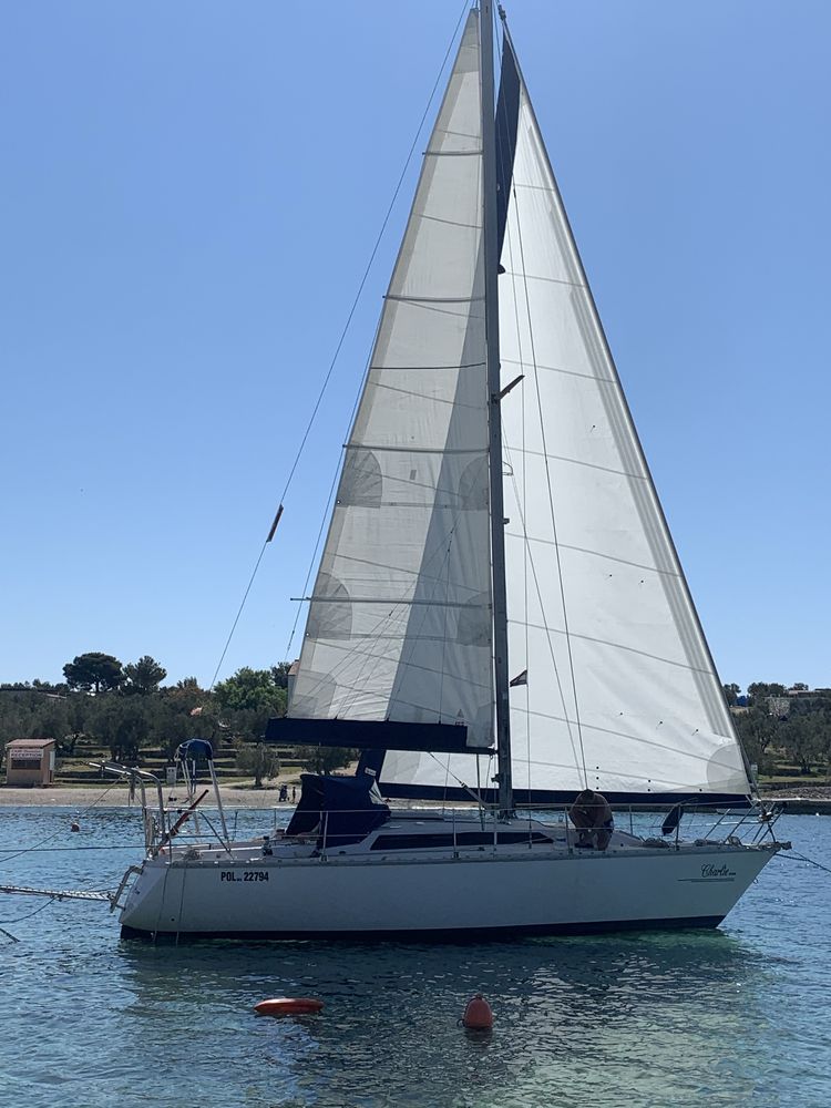 Sprzedam jacht morski Jeanneau 32Symfonia