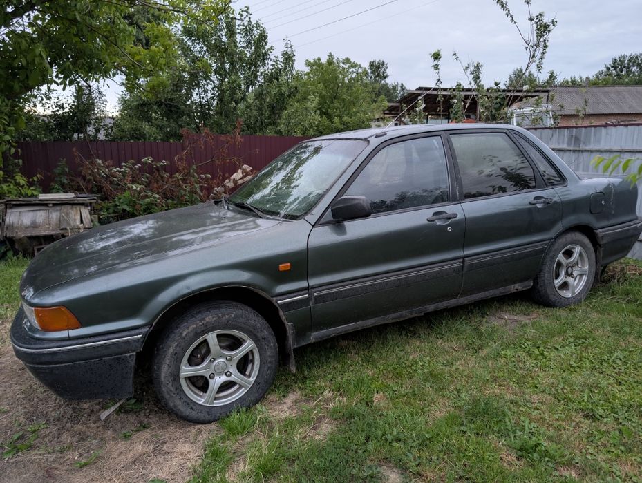 Авто Mitsubishi Galant 6