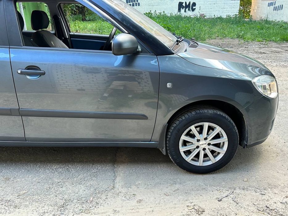 Продам Skoda Fabia 1.4 газ бенз