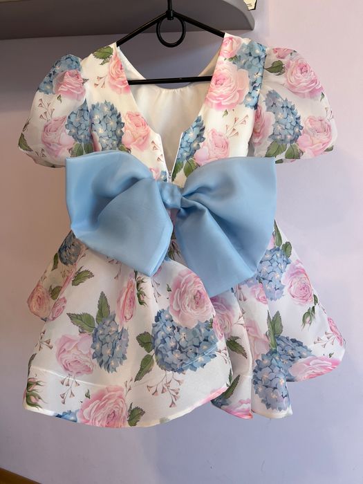 Сукня для дівчинки