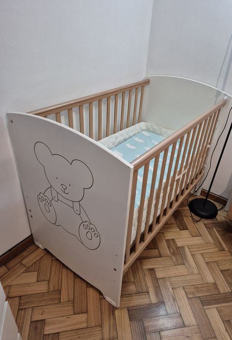 Berço bebe pouco usado