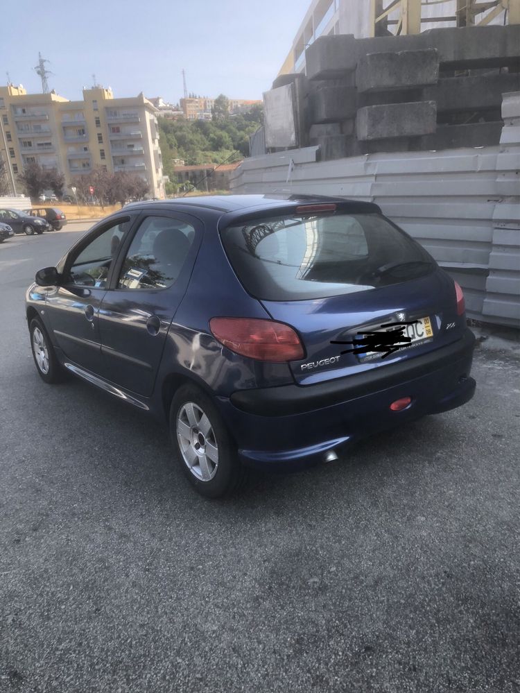 Peugeot 1.1 gasolina