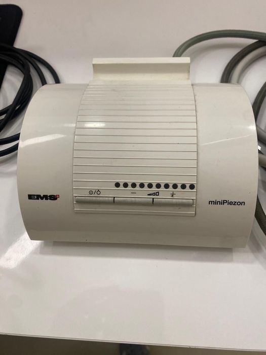 Vende-se destartarizador EMS