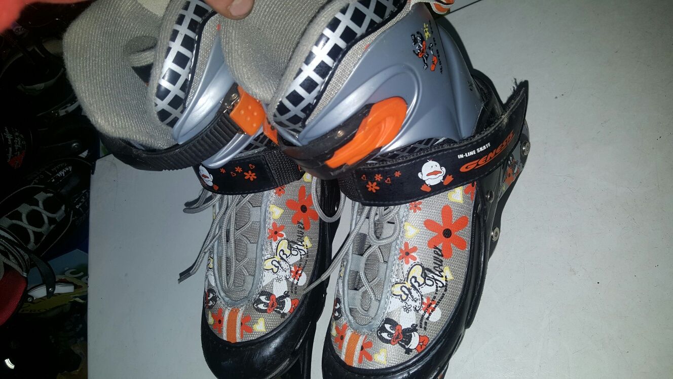 Rolki ACTION Junior  34-37 regulowane