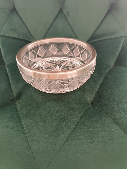 Misa szklana, kryształ