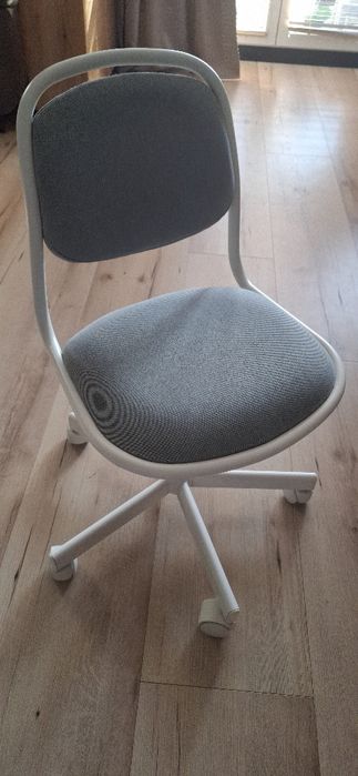 Krzesło biurowe dla dziecka ikea