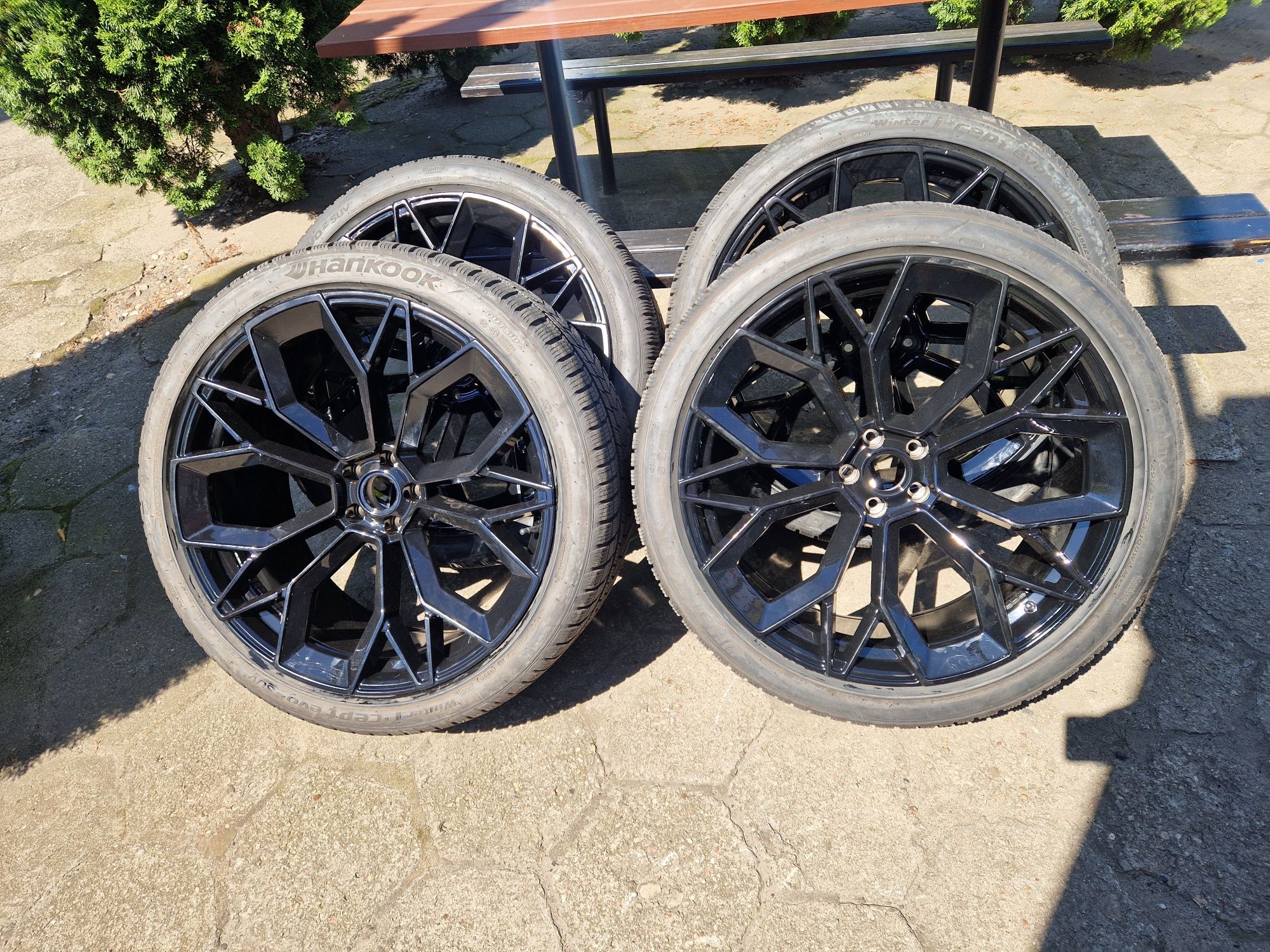 Koła zimowe Audi Q8 SQ8 RSQ8 295/35R23 Continental 20r. 7mm A0