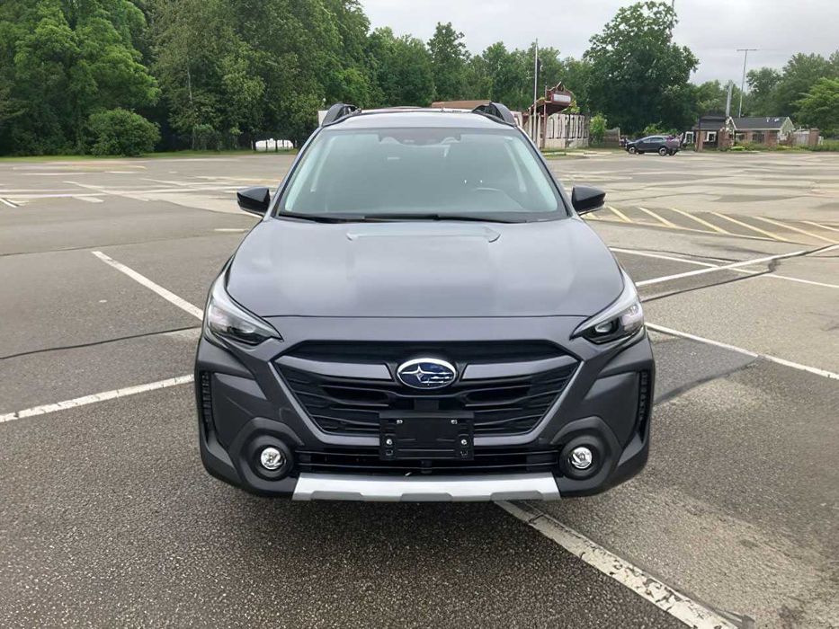 Subaru Outback      2023