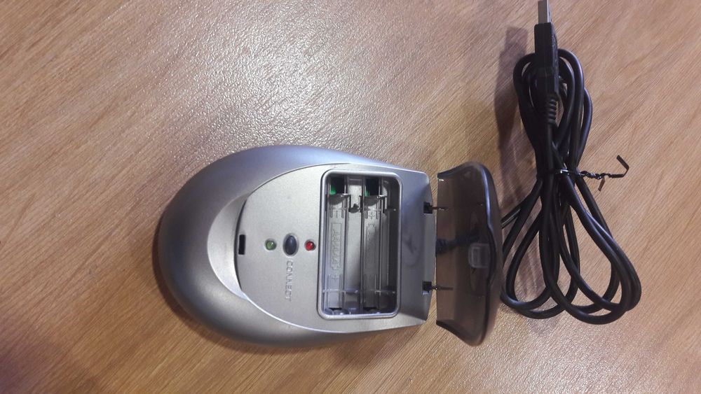 Teclado e Rato Wireless + Receptor/Carregador pilhas GENIUS