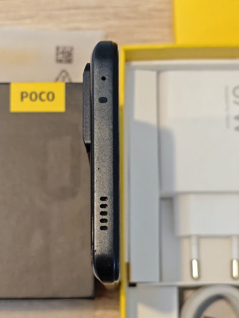 POCO F5 PRO 8/256 Black + Mi band 6 NFC