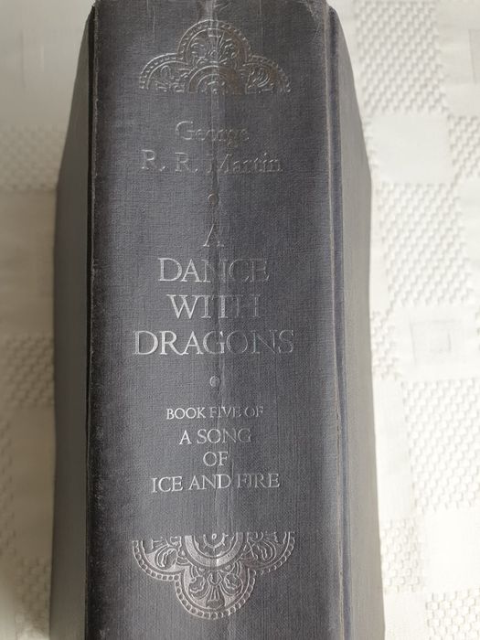 Livro A Dance With Dragons ,George R.R.Martin ,First Edition 2011