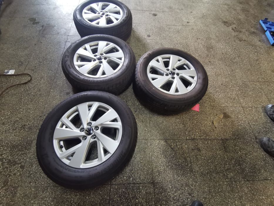Vw Taigo t cross 5x100 felgi 16 cali opony 205/60/16