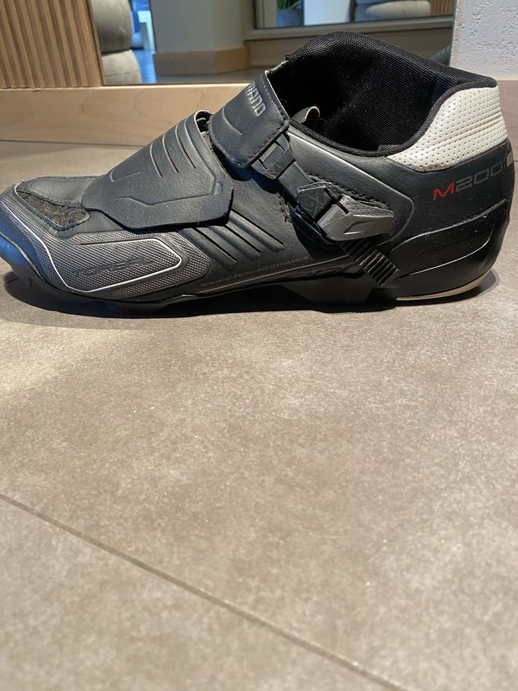buty marki SHIMANO Model SH-M200L