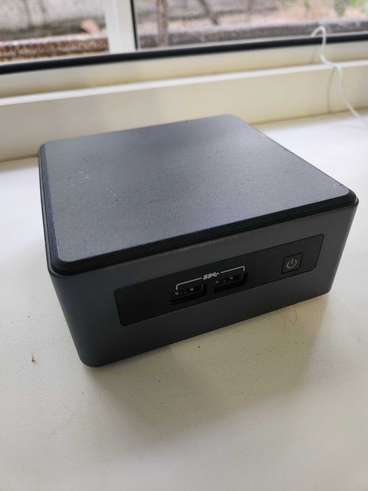Міні-ПК Intel NUC 7i3DNH Intel Core i3-7100U + 8Gb DDR4 + 128Gb SSD
