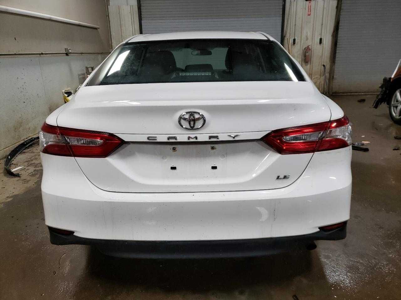 TOYOTA Camry L 2018