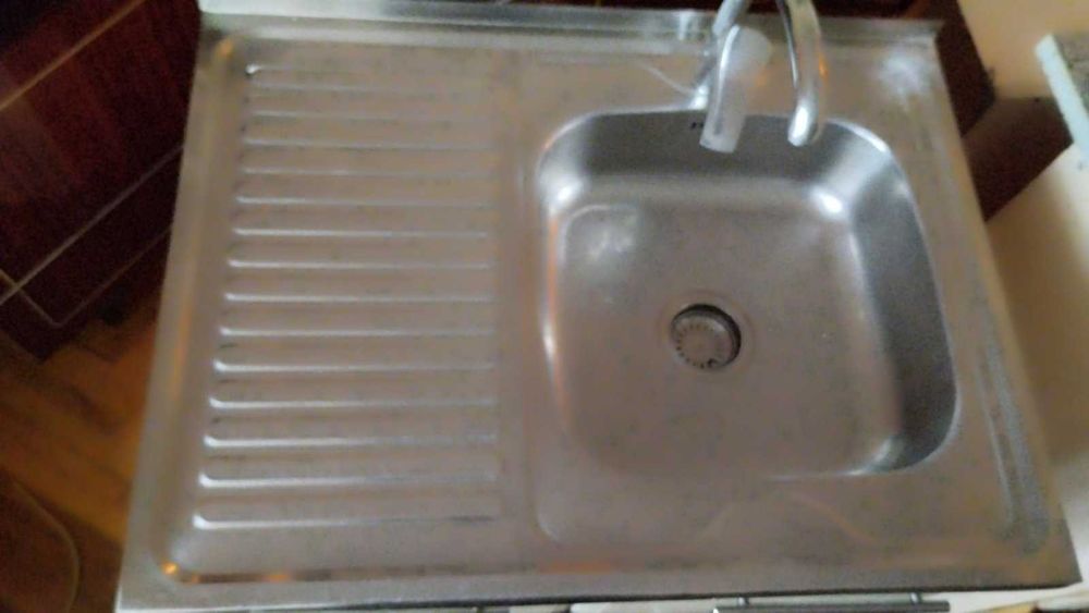 Продам кухню 2,5 м з мийкою і витяжкою