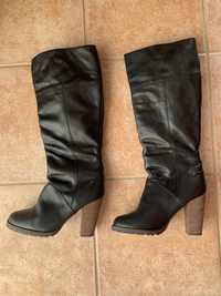 Botas de cano alto pretas H&M