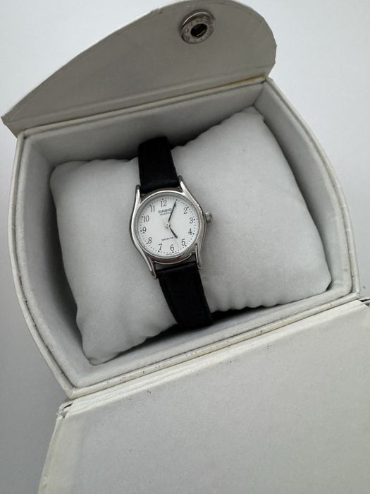 Zegarek Casio piękny kobiecy