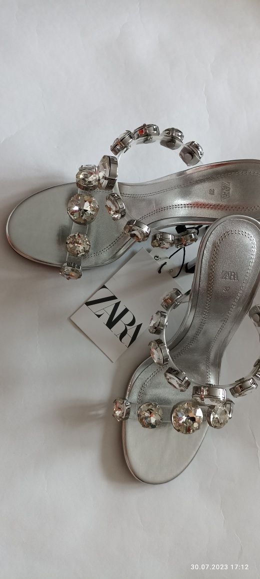 Cudne buty szpilki Zara