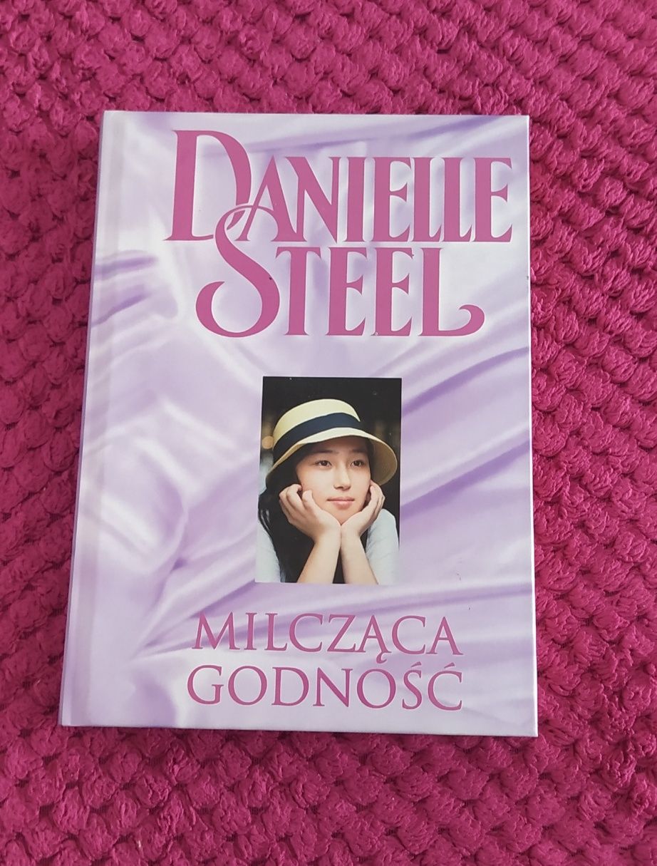 Książka Danielle Steel "Milcząca godność"