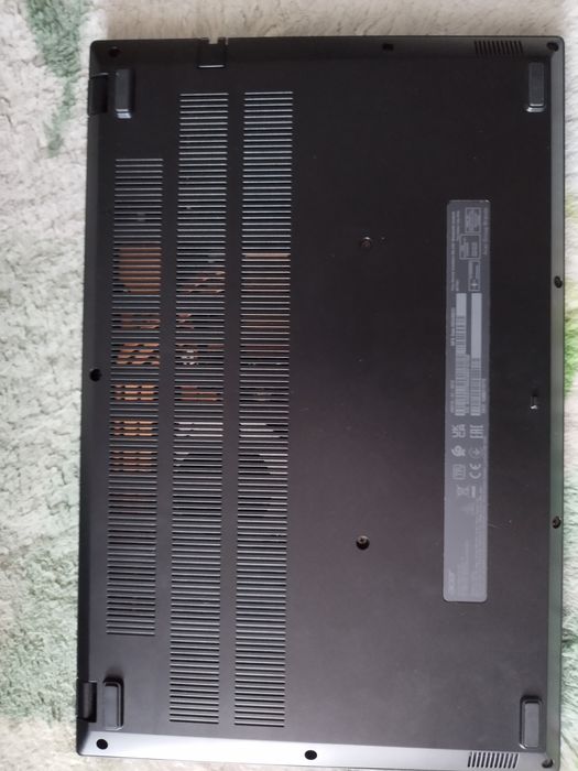 Laptop Acer Nitro V15 i9 / RTX 4060 / 32GB RAM / 1TB SSD / 165Hz