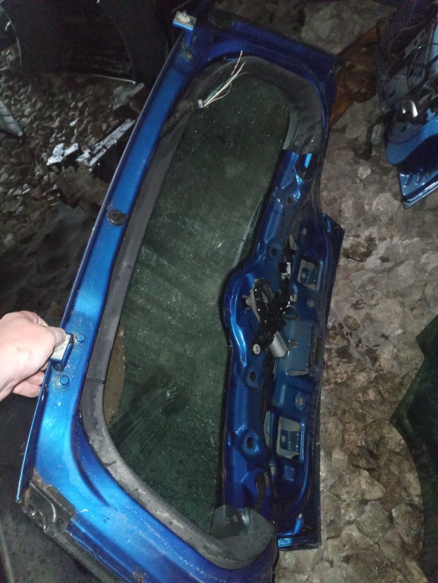Кришка багажника Renault Megane II хетчбек ляда двері Рено Меган