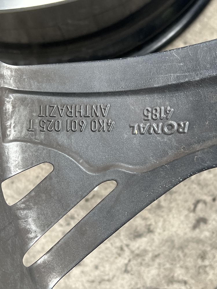 Oryginalne felgi aluminiowe do Audi A6 RS 22 cale