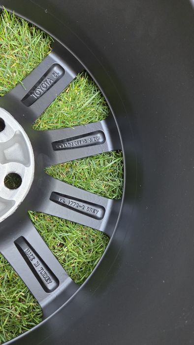 Felgi Toyota 18 x 7,5J ET45 5x112 czarna satyna
