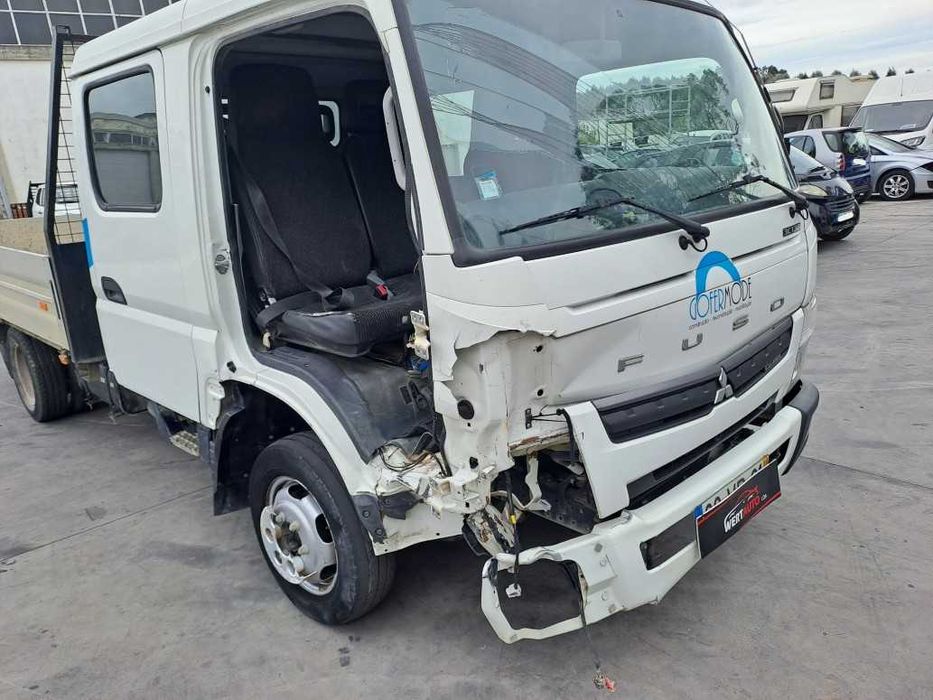 Mitsubishi Fuso Canter 3.0D Cabine Dupla, 2018, Nacional