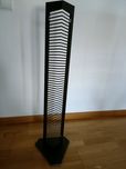 Vende-se torre para 56 Cd's