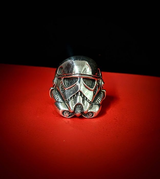 STAR WARS  Gwiezdne wojny srebrny męski sygnet  „ Szturmowiec „