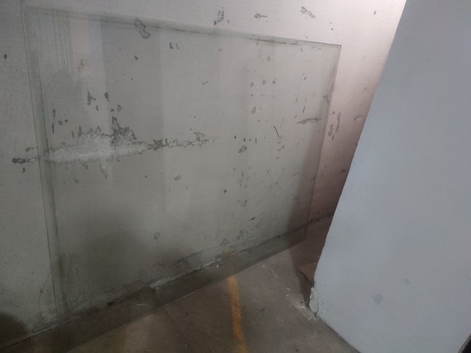 Скло товщиною 9мм