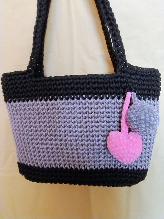 Torebki damskie na ramię.