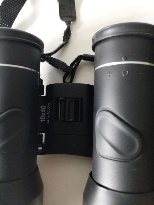 Новый бинокль 10×40.