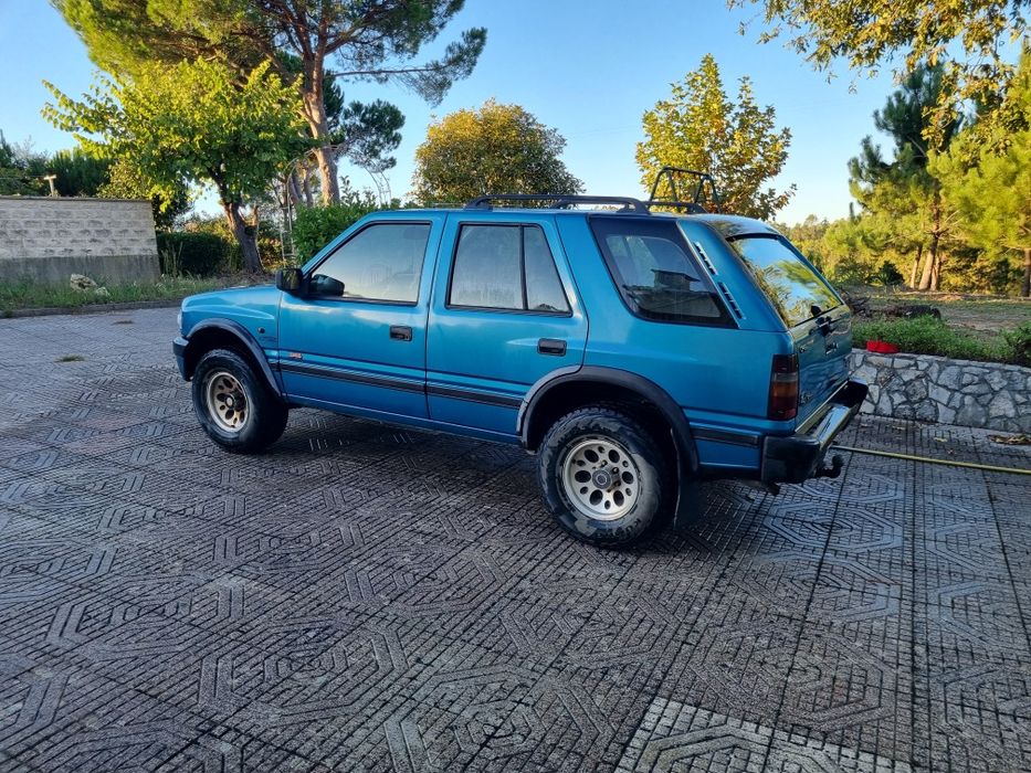 Opel Frontera 2.3