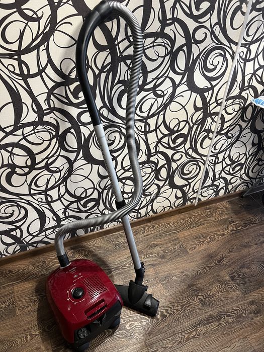 Продам пилосос Bosch GL-30