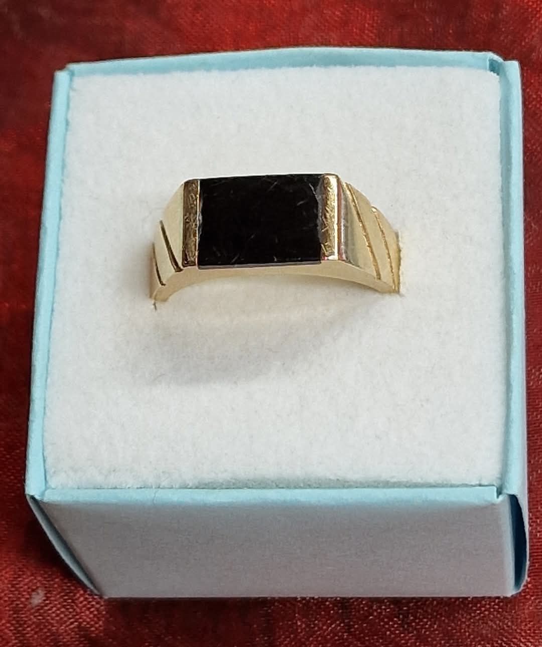 Złoty sygnet 5.74 gram