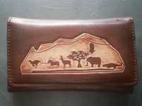 Portfel skórzany z wielbłąda , w motywach afrykańskich